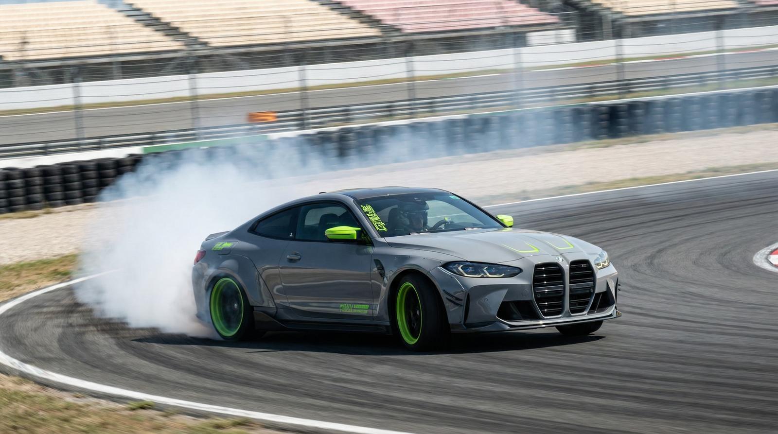 日本三级 - 赛道漂移挑战：改装M4极限测试视频